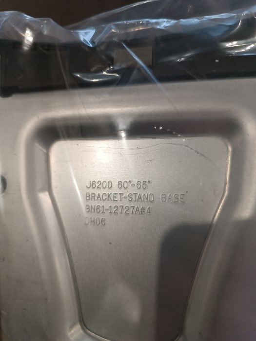 Uchwyt stojak na telewizor