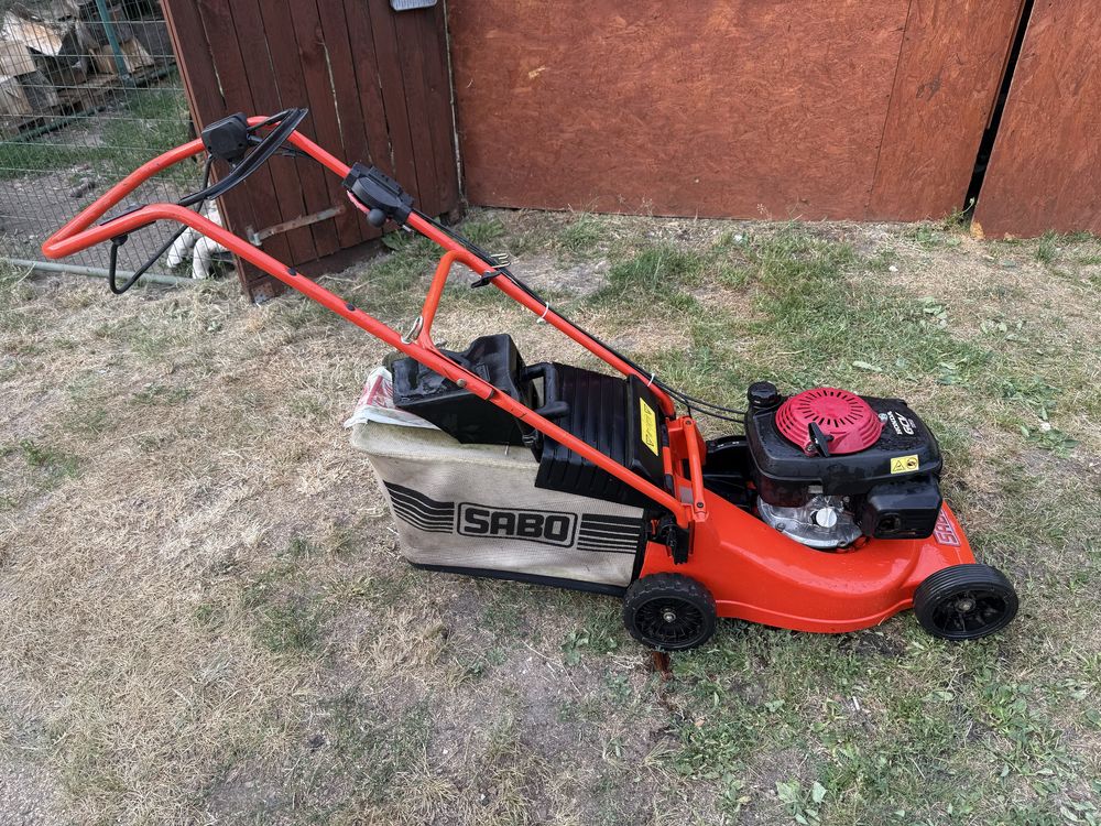Kosiarka spalinowa Sabo silnikiem Honda GCV 160