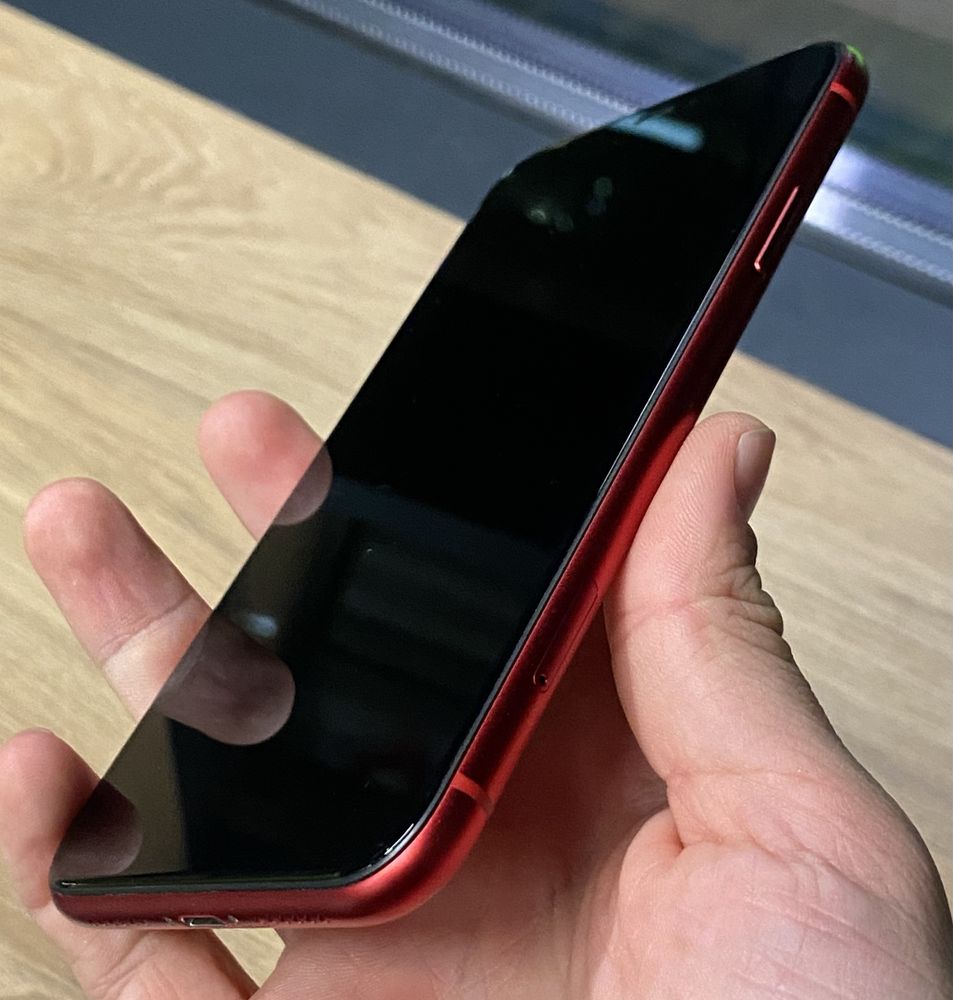 IPhone 11 128 red Neverlock