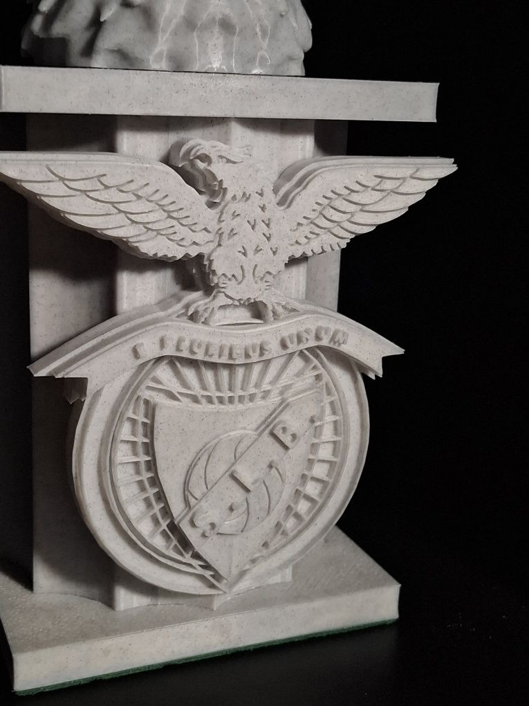 Estátua do Benfica