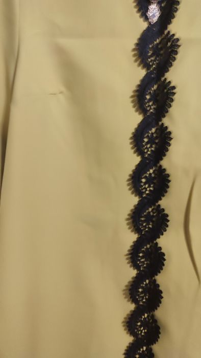 Яскраво гірчичне платтячко