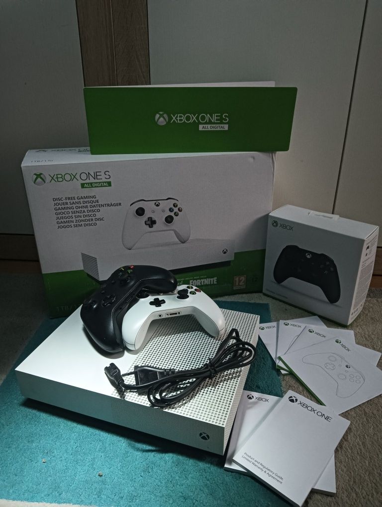 Xbox Microsoft One S 1TB All-Digital Edition. 

[TYLK