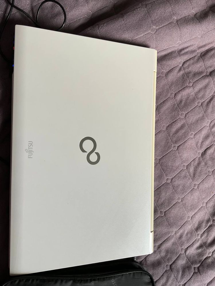 Нотбук Fujitsu AH532 Lifebook