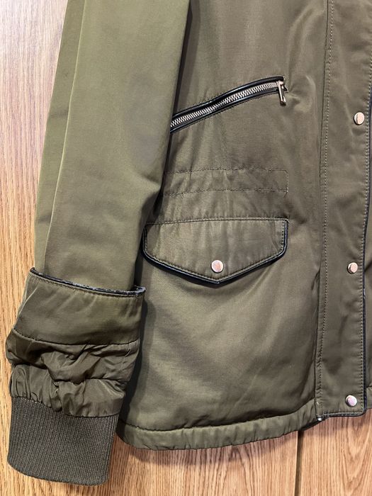 Куртка жіноча з капюшоном, тепла, 44-46р