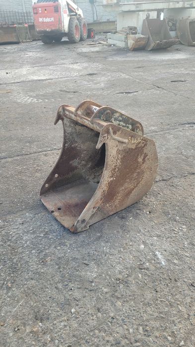Łyżka koparki 45 cm sworzeń 45 mm JCB CAT O&K Komatsu Volvo