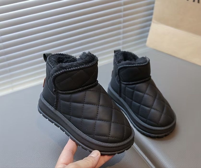 Продам нові дитячі угги 26 р (16,5 см)