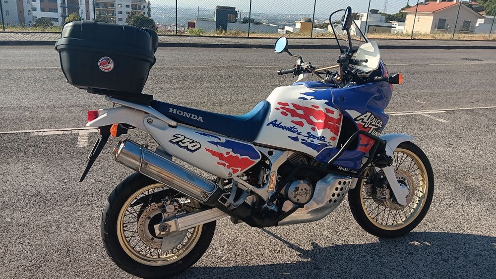 Honda África Twin XRV 750 RD07