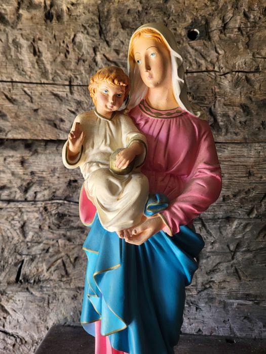 Włoska figurka Maryja Matka Boska