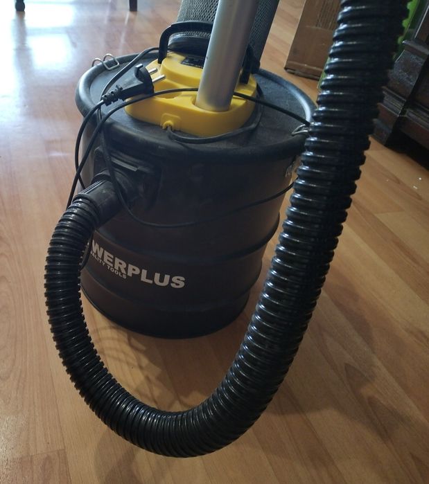 Aspirador de cinzas Powerplus