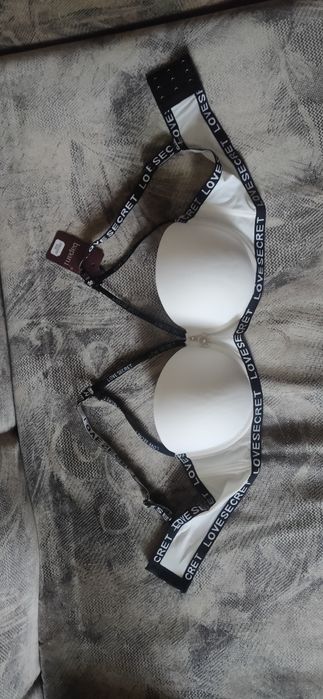 Белый бюсгалтер 85С