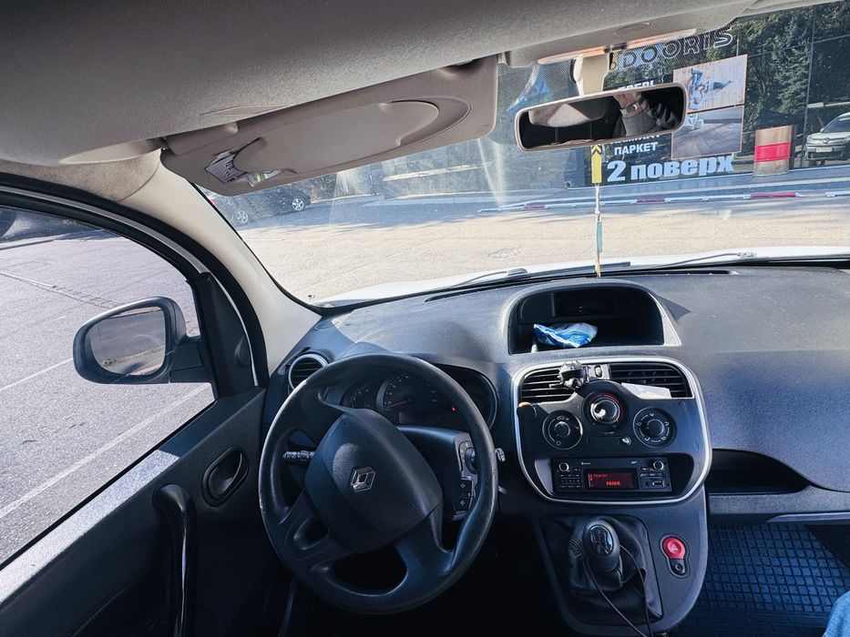 Продам renault kangoo 2017