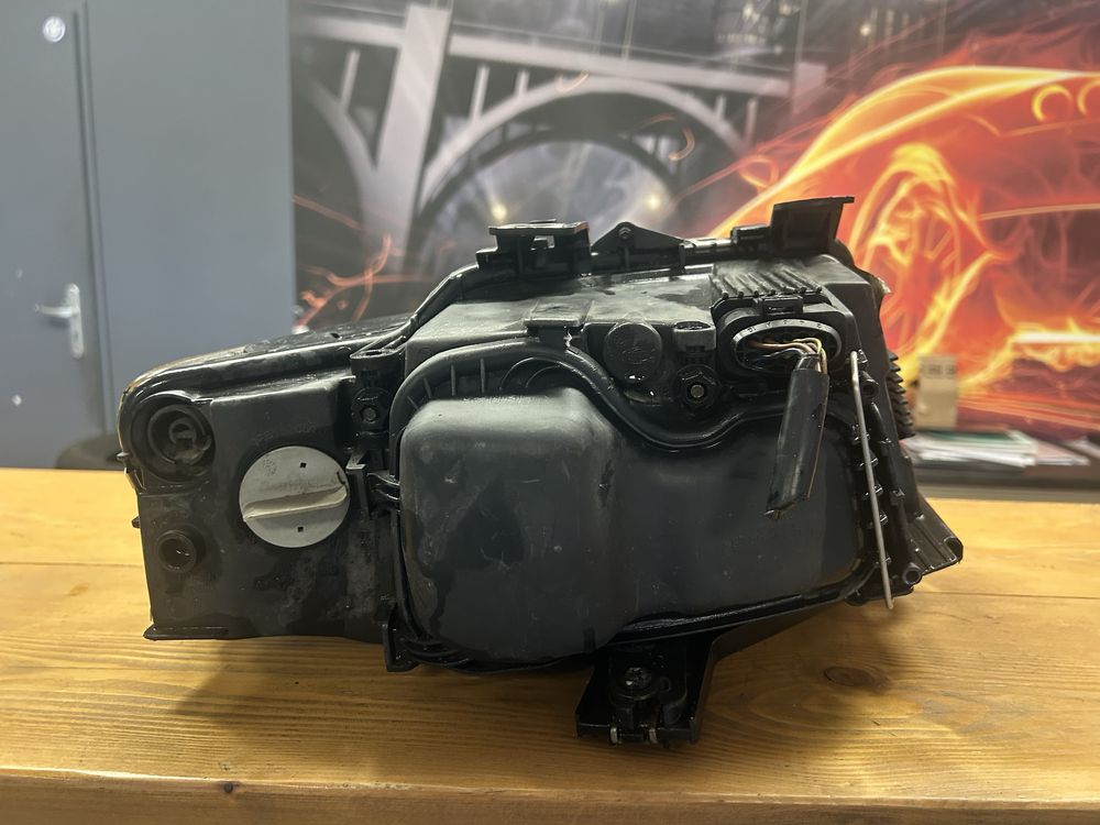 Lampa audi a4 cabri lewa xenon