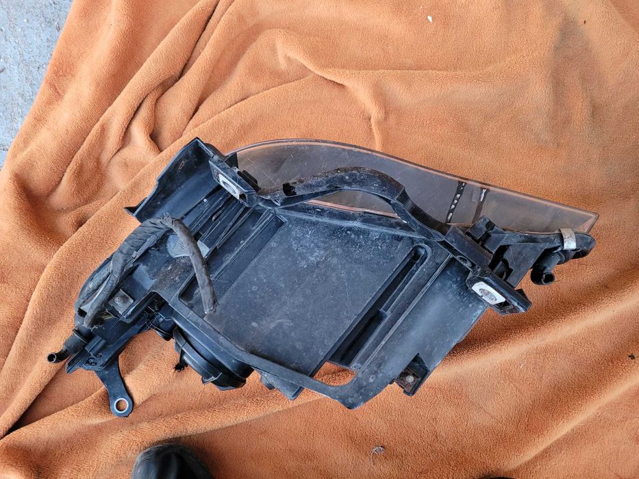 Prawa Lampa Halogenowa Reflektor Prawy Przód H7 BMW E60 E61 Przedlift