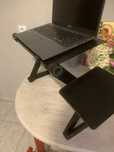 Stojak na laptopa regulowany