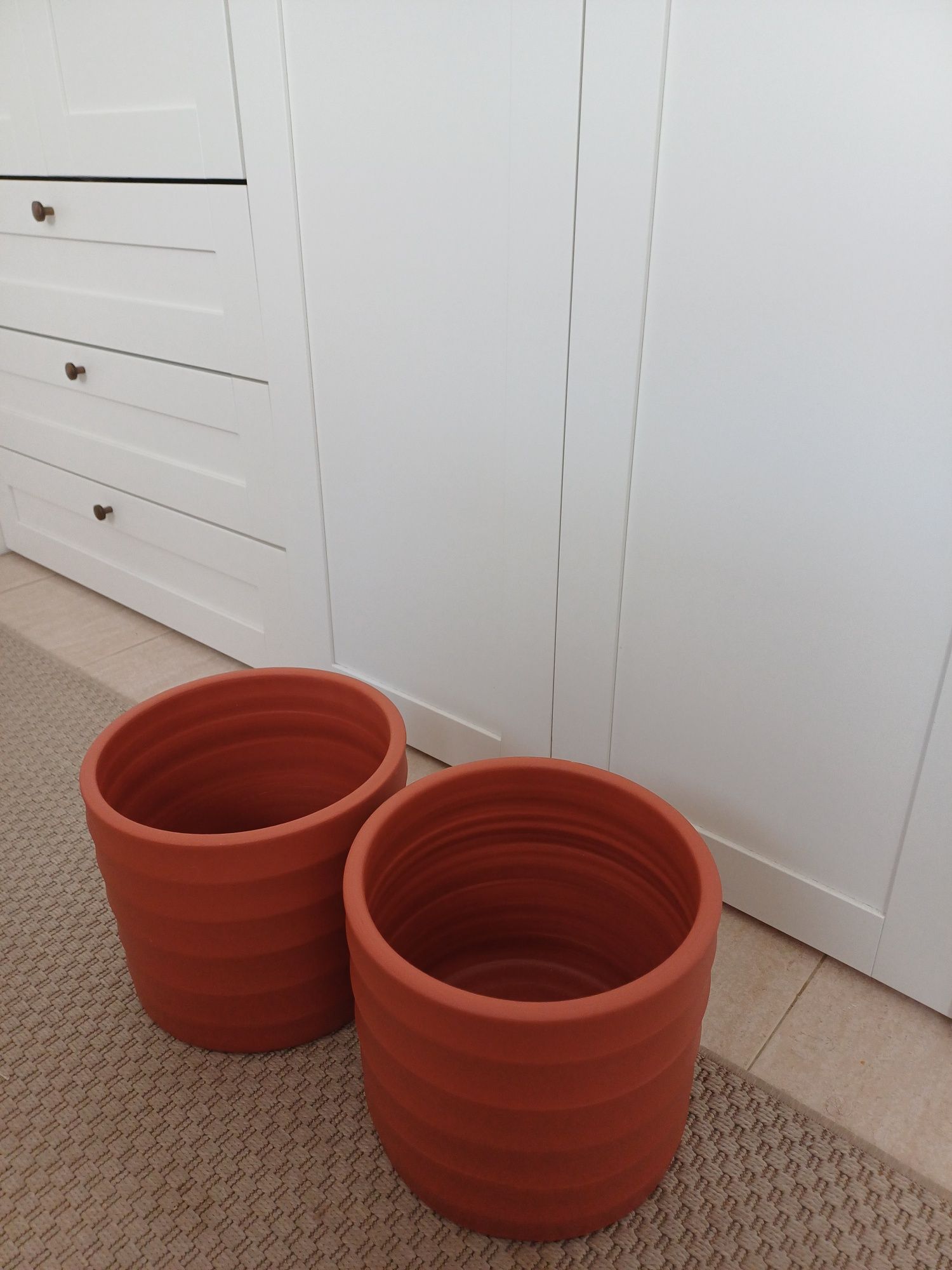 Vasos novos de 26 cm terracota