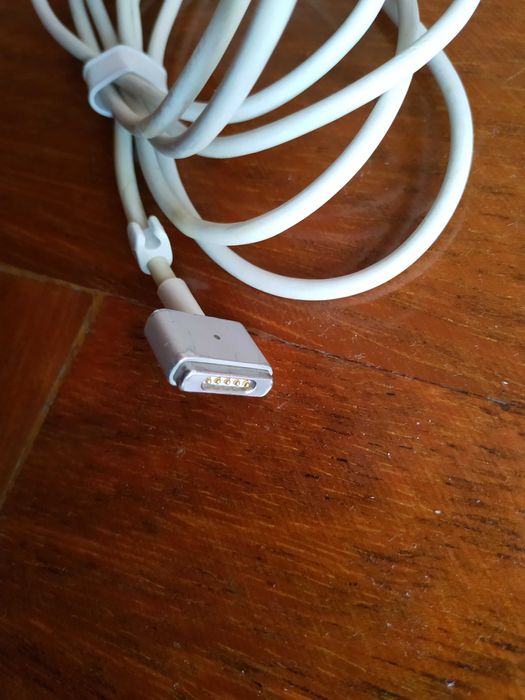 Carregador original Apple Magsafe 2 de 60W para Macbook e Macbook Pro