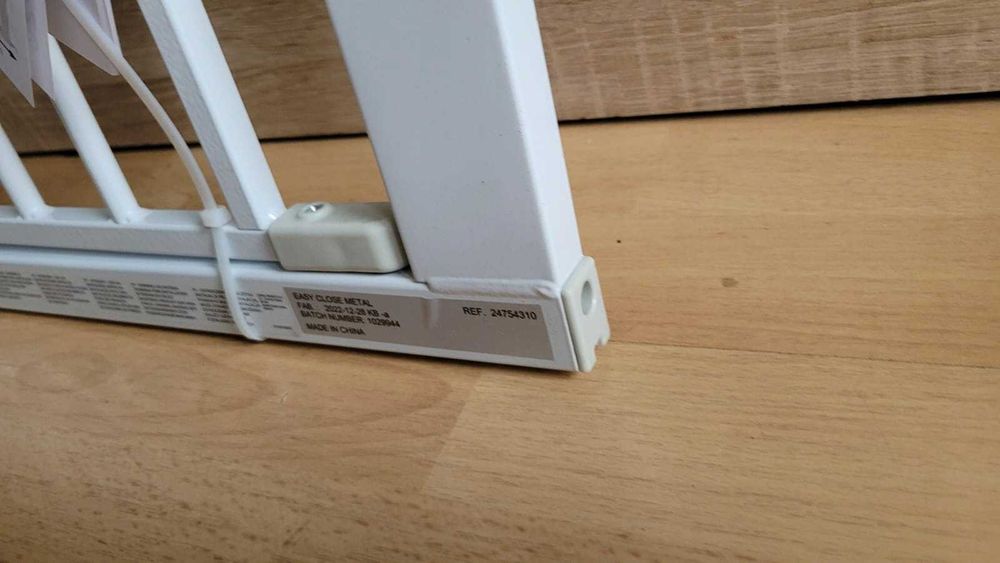 Barierka rozporowa na drzwi Safety 1st szerokość 101-108 cm