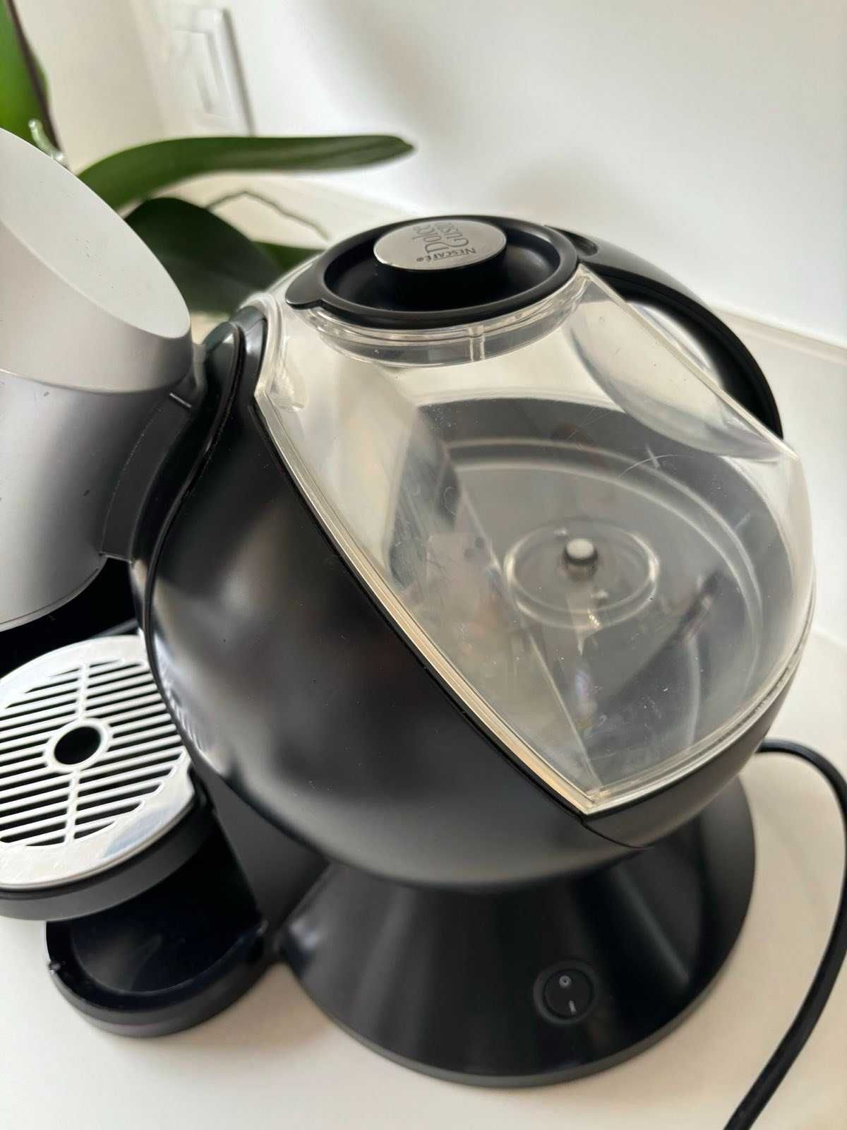 Máquina Café Dolce Gusto KRUPS Type KP2000 (oferta de porta cápsulas)