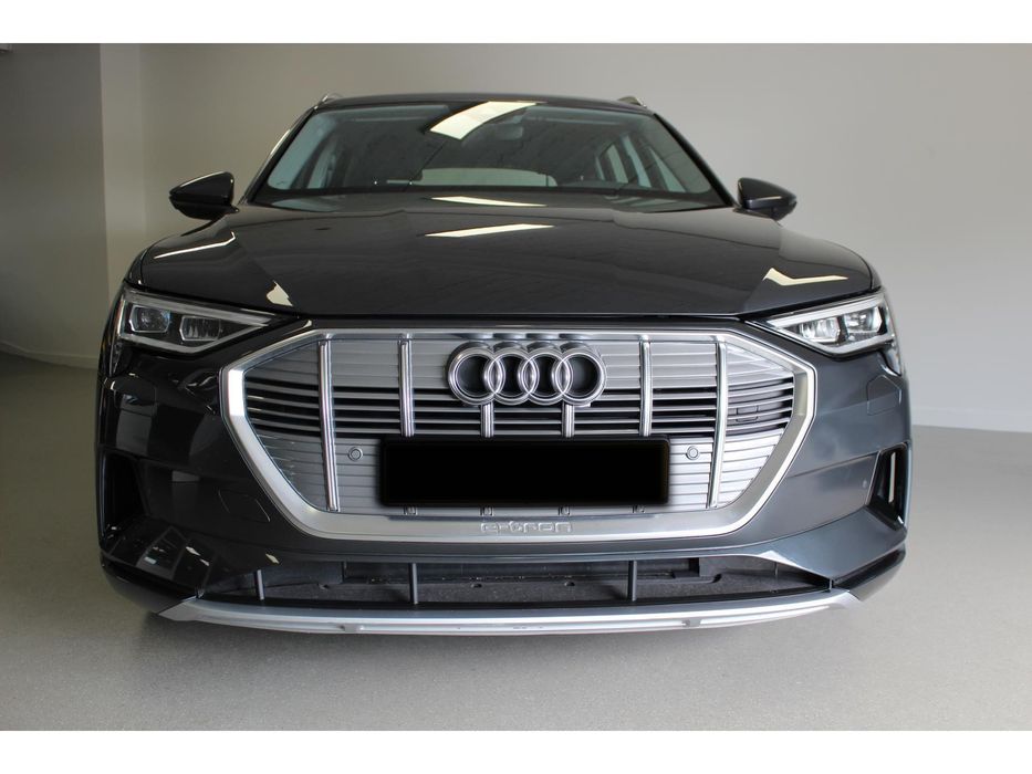 Audi Etron 50 Quattro - Elétrico