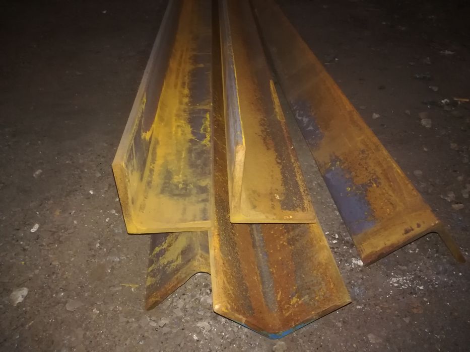 Уголок 100×100×10