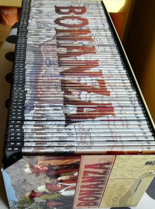 COLECÇÃO COMPLETA contendo 200 filmes CDs de cowboys da série BONAN