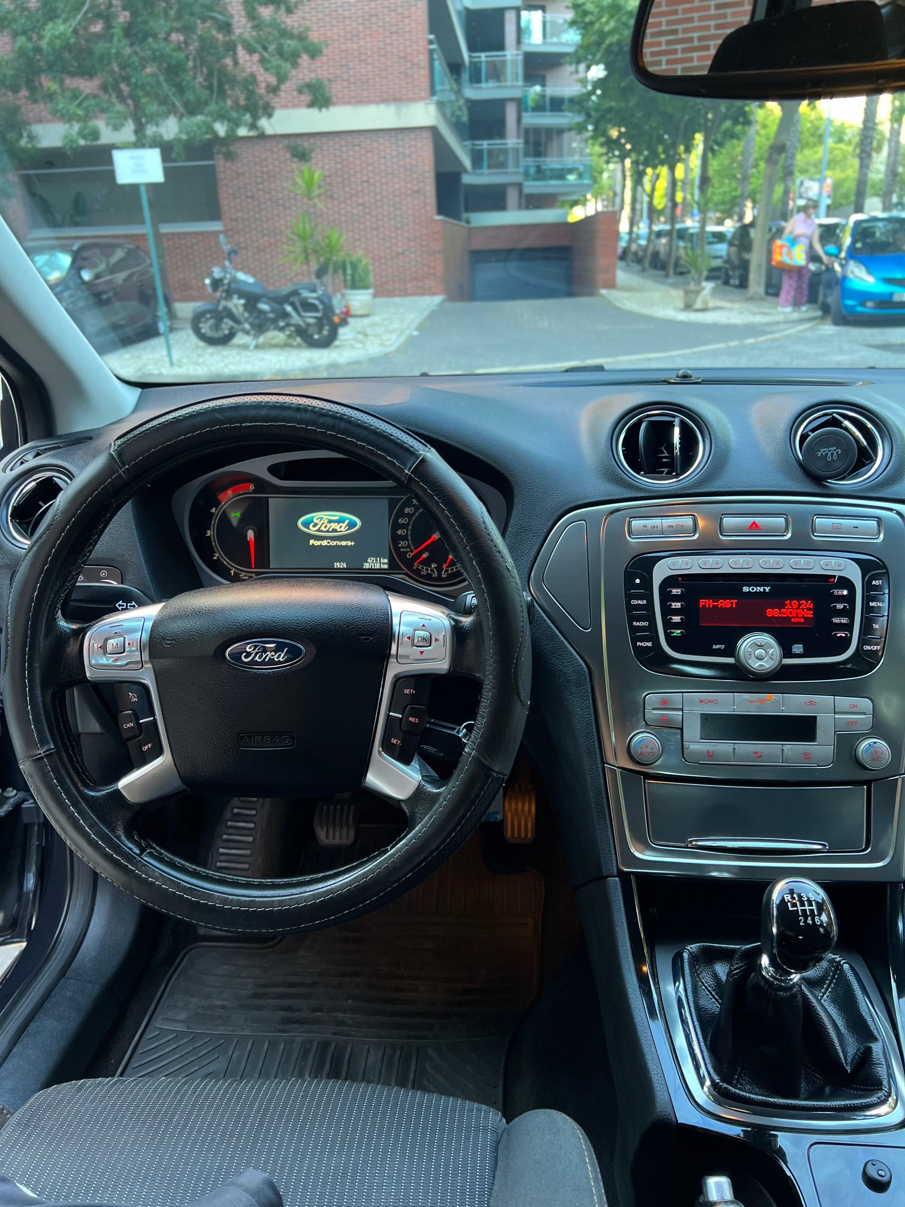 ford mondeo  1.8