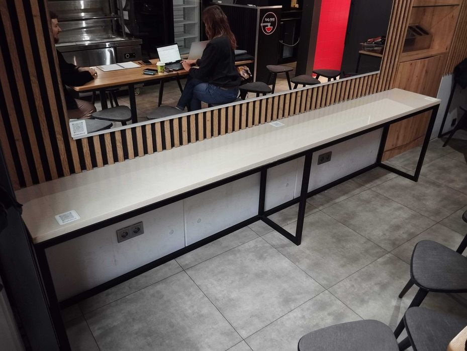 Stół ze stali z kamiennym blatem 300 cm