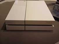 PS4 fat z telewizorem pełnym okablowaniem padem I 10 grami