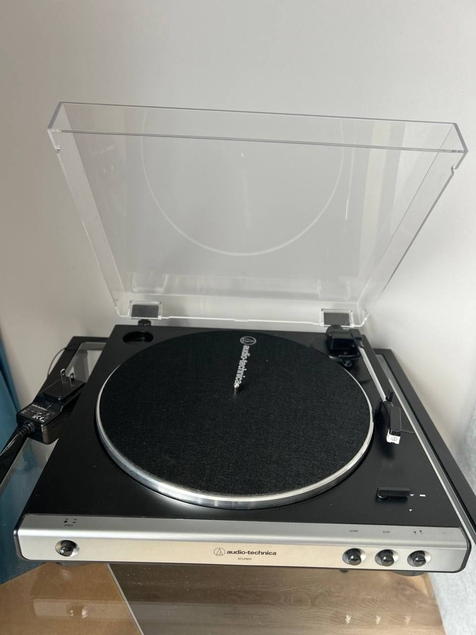 Gramofon audio-technica At-lp60x