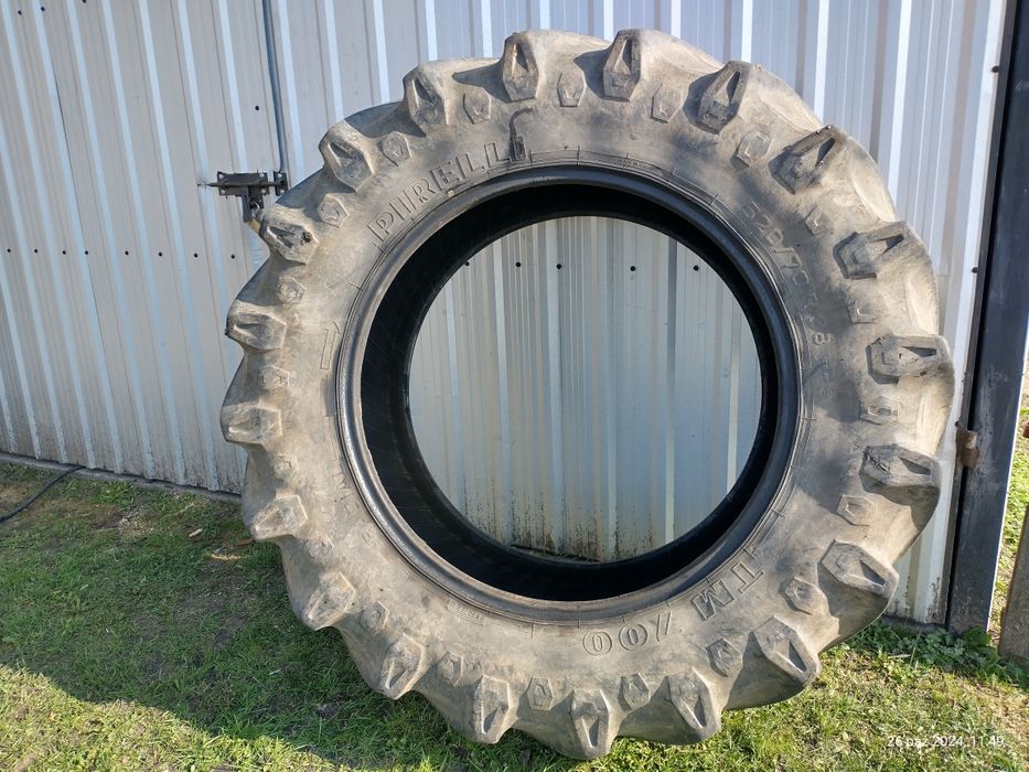 Opona Pirelli 520/70 R38