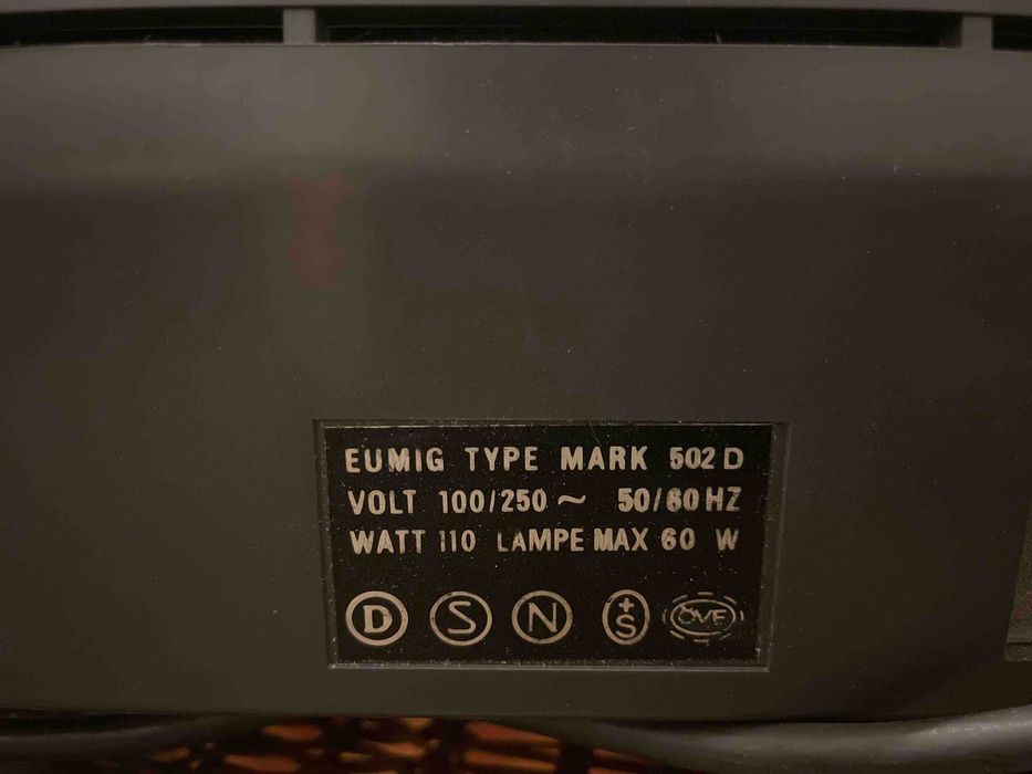 Projector de cinema de bobines EUMIG MARK 502D portátil vintage