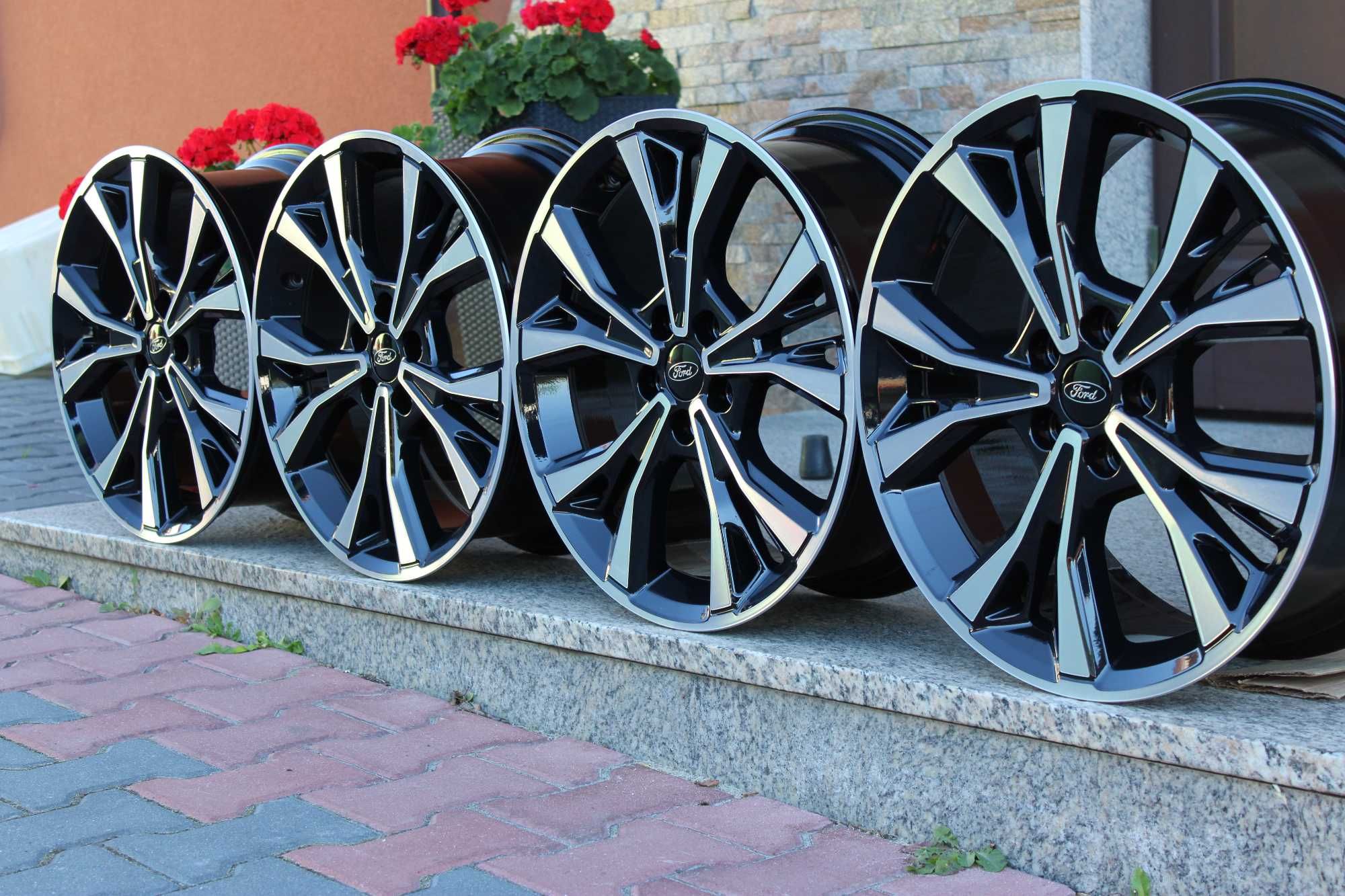 FORD Mondeo Mk4 Mk5 STLine Focus Mk3 Mk4 Kuga VOLVO 5x108 18'' 8J ET55