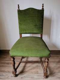 Cadeira antiga em veludo verde