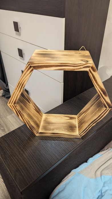 Продам нову дерев'яну  поличку