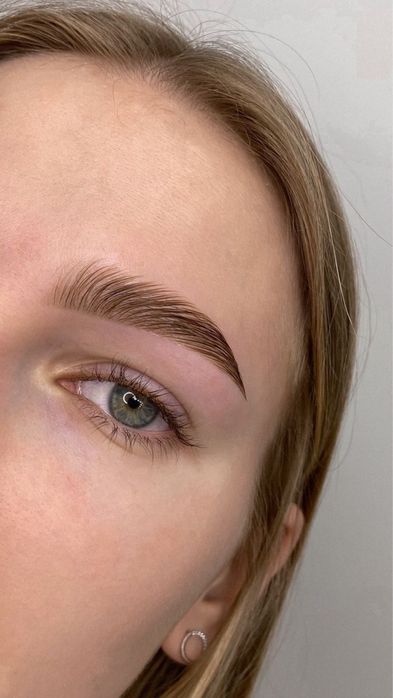 Корекція брів київ, фарбування, брови, ламінування вій м. Олімпійська