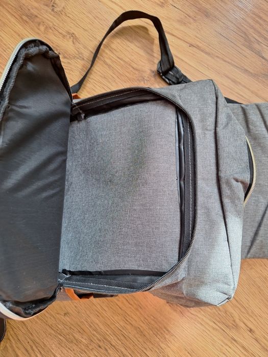 Solidny szary plecak szkolny na laptopa