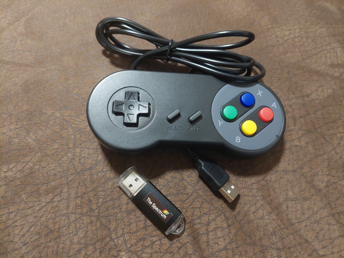 The Spectrum - Joystick e Pen Drive