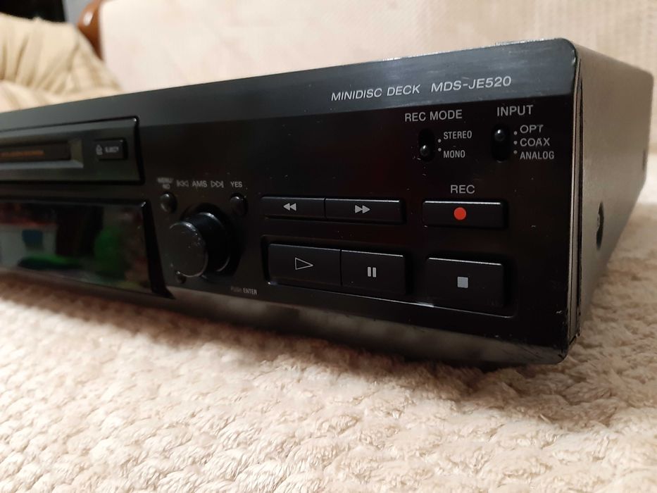 Програвач MD (міні дисків) SONY MDS-JE520