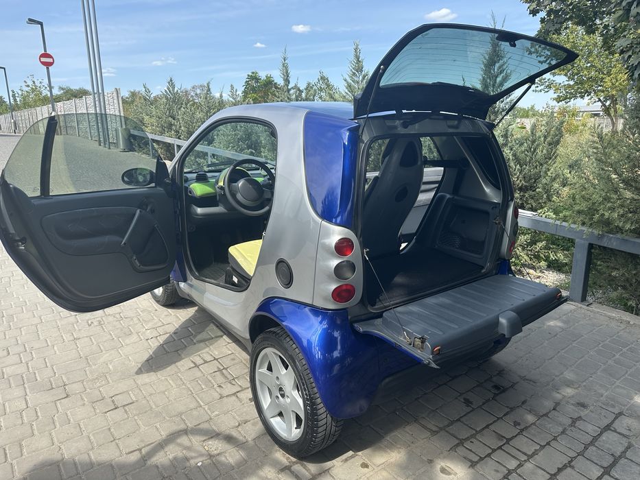 Продам Smart 2001 г 0.6 бензин