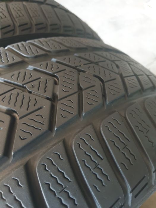 Opony 225/45R17 Pirelli Sottozero Zima Zimowe
