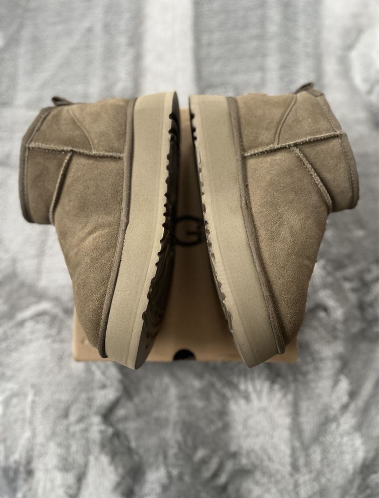 Buty UGG r 39 na platformie