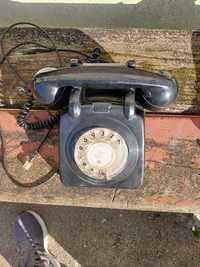 Telefone bastante antigo