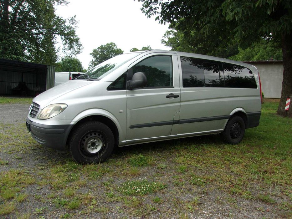 Mercedes Vito 639 sprowadzony do opłat  8-osobowy