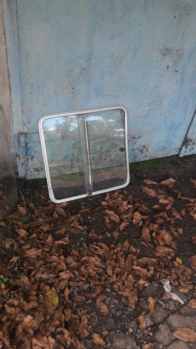 Продам стёкла кавз