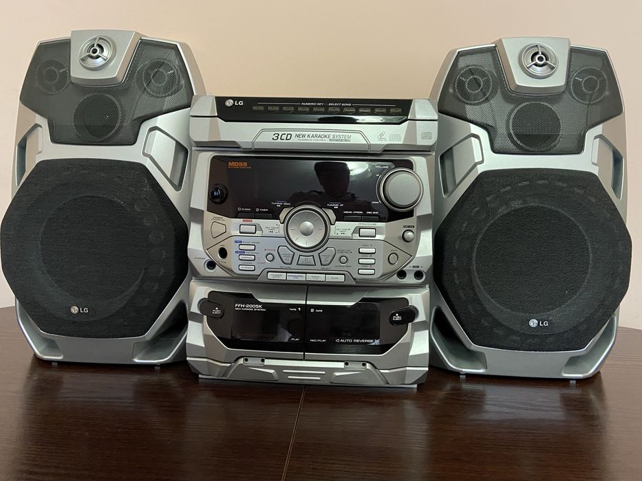 Музичний центр LG