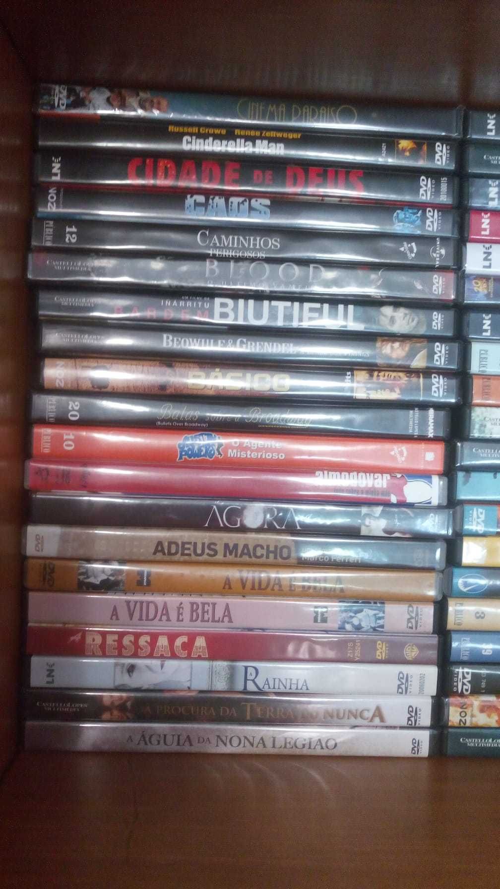 Conjunto +115 DVDs Filmes e outros