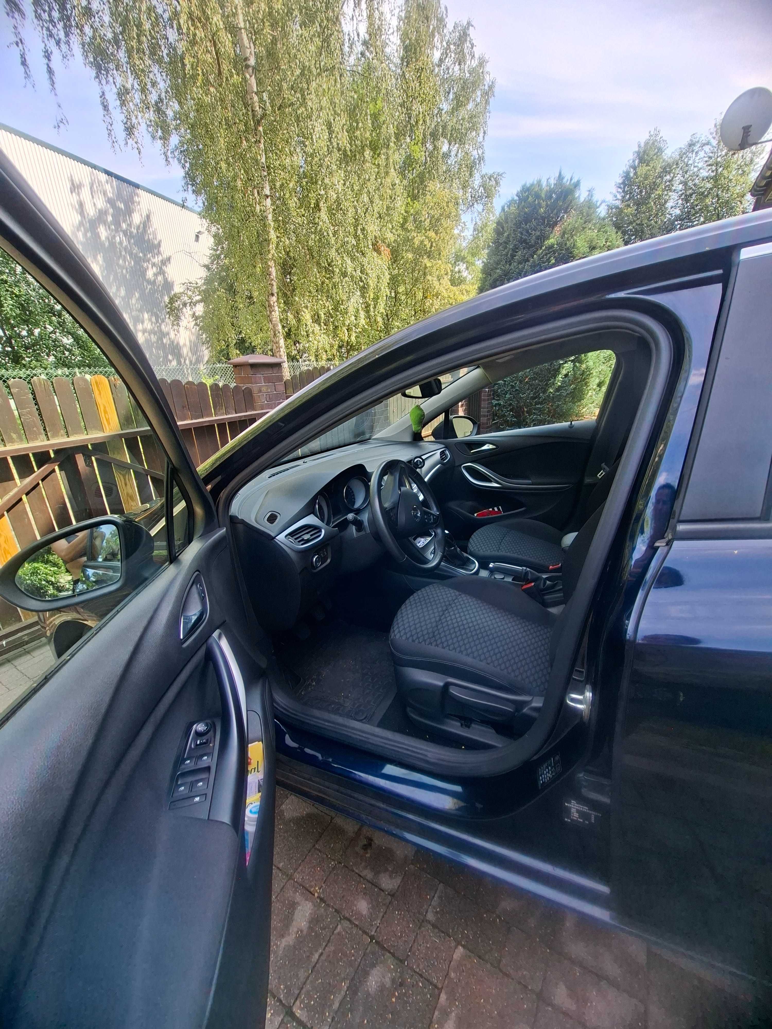 Opel Astra V Enjoy 5drzw B 1.4 XFT