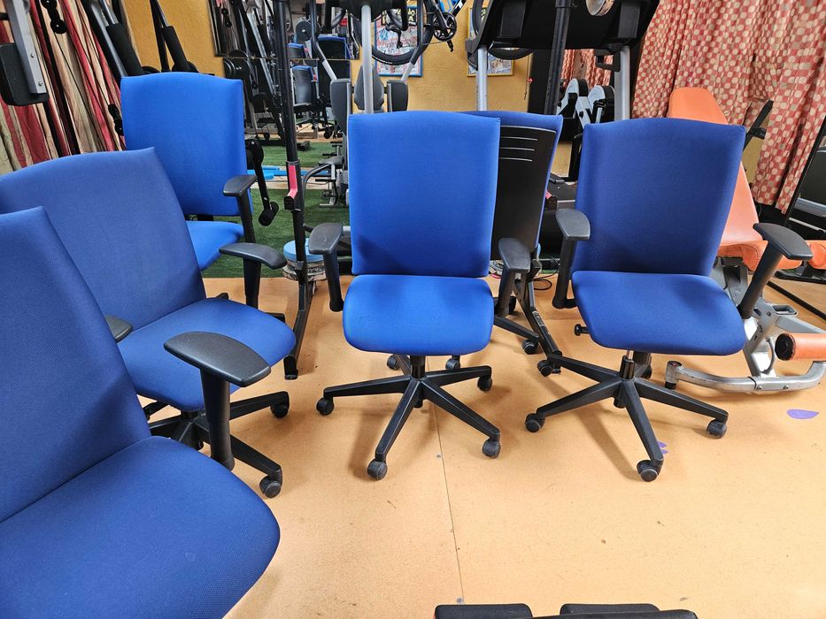 Cadeiras de escritório - Bom estado geral - Valor unitário