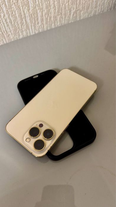 iPhone 13 pro golden