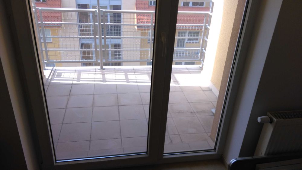 Pokój w mieszkaniu 2 pokojowym do wynajęcia ( Stabłowice ul. Główna )